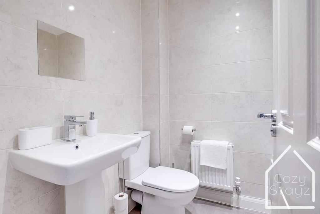 Beautiful 5 Bedroom Home In The City Centre With Gated Parking Birmingham Ngoại thất bức ảnh